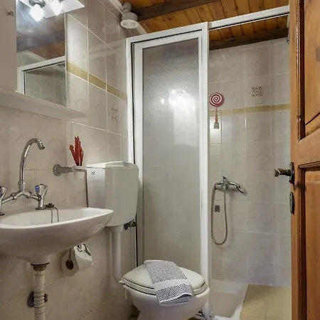 Apartment Neotraditional House In Chania *